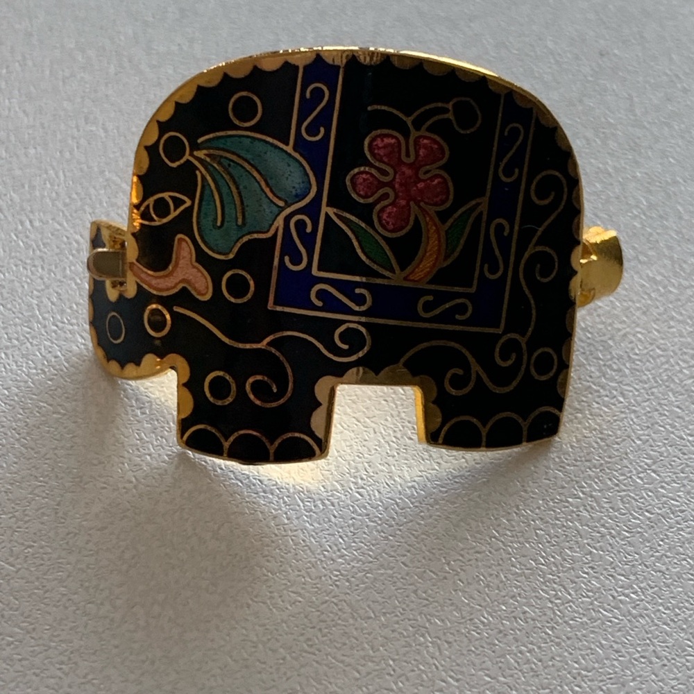 Lucky Elephant Champleve Cloisonné Scarf Clip